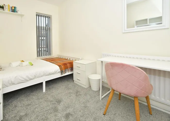 Townhouse @ Hall O Shaw Street Crewe